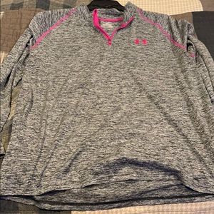 UNder Armour men’s pullover shirt